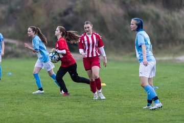 Bild 216 - wBJ TuS Tensfeld - SV Fortuna St. Juergen